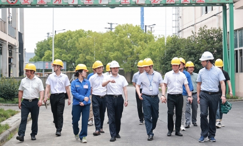 嘉興市應(yīng)急管理局黨委書記、局長錢葉秋蒞臨桐昆恒隆公司調(diào)研