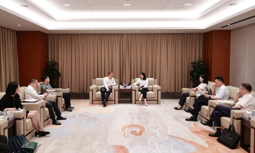 中國銀行江蘇省分行副行長吳駿蒞臨桐昆調(diào)研