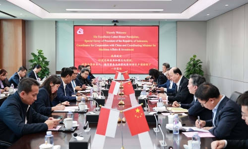 印度尼西亞對(duì)華合作牽頭人、海洋事務(wù)與投資統(tǒng)籌部長(zhǎng)盧胡特蒞臨桐昆調(diào)研