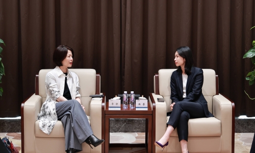 渣打銀行（中國(guó)）有限公司副行長(zhǎng)魯靜蒞臨桐昆調(diào)研