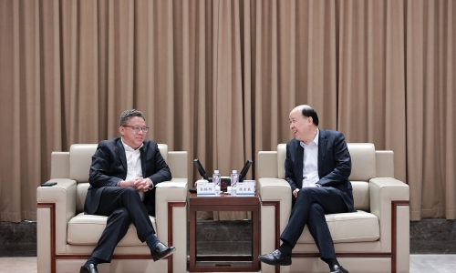 興業(yè)銀行杭州分行行長(zhǎng)俞裕輝蒞臨桐昆調(diào)研